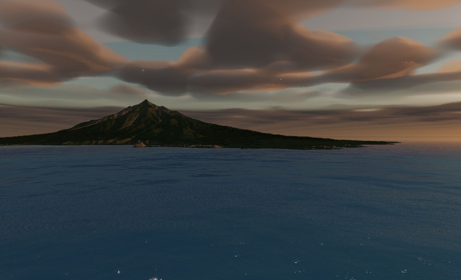 夕暮れの海上から見た利尻島。凪いだ海の向こうに利尻山の三角形が浮かび、赤みを帯びたレンズ雲が空を覆う